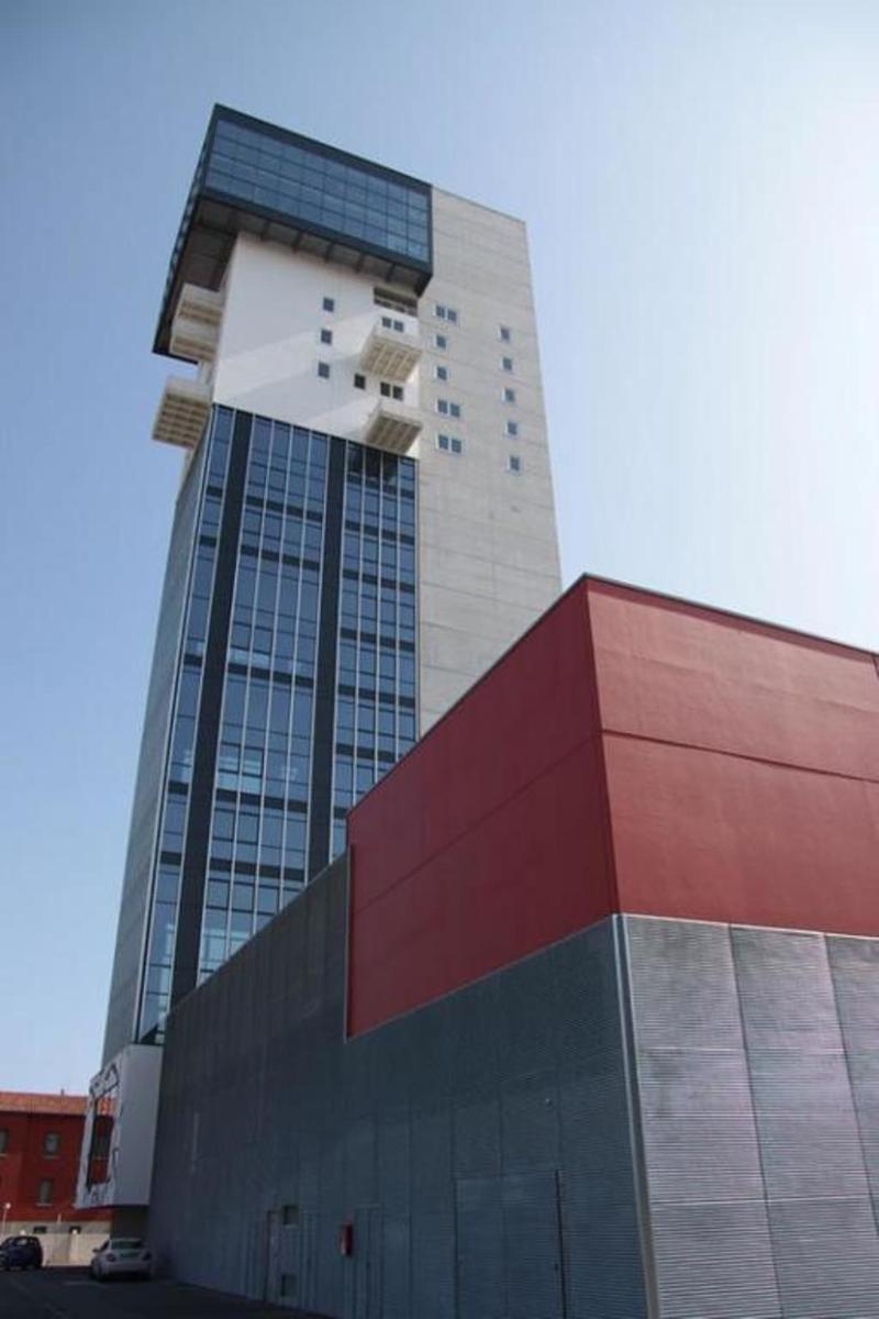Sky Tower Suite Mestre Exterior photo