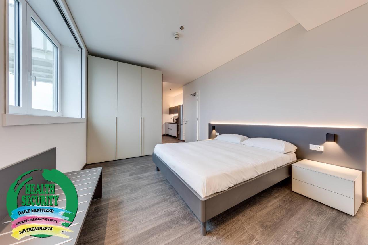 Sky Tower Suite Mestre Exterior photo