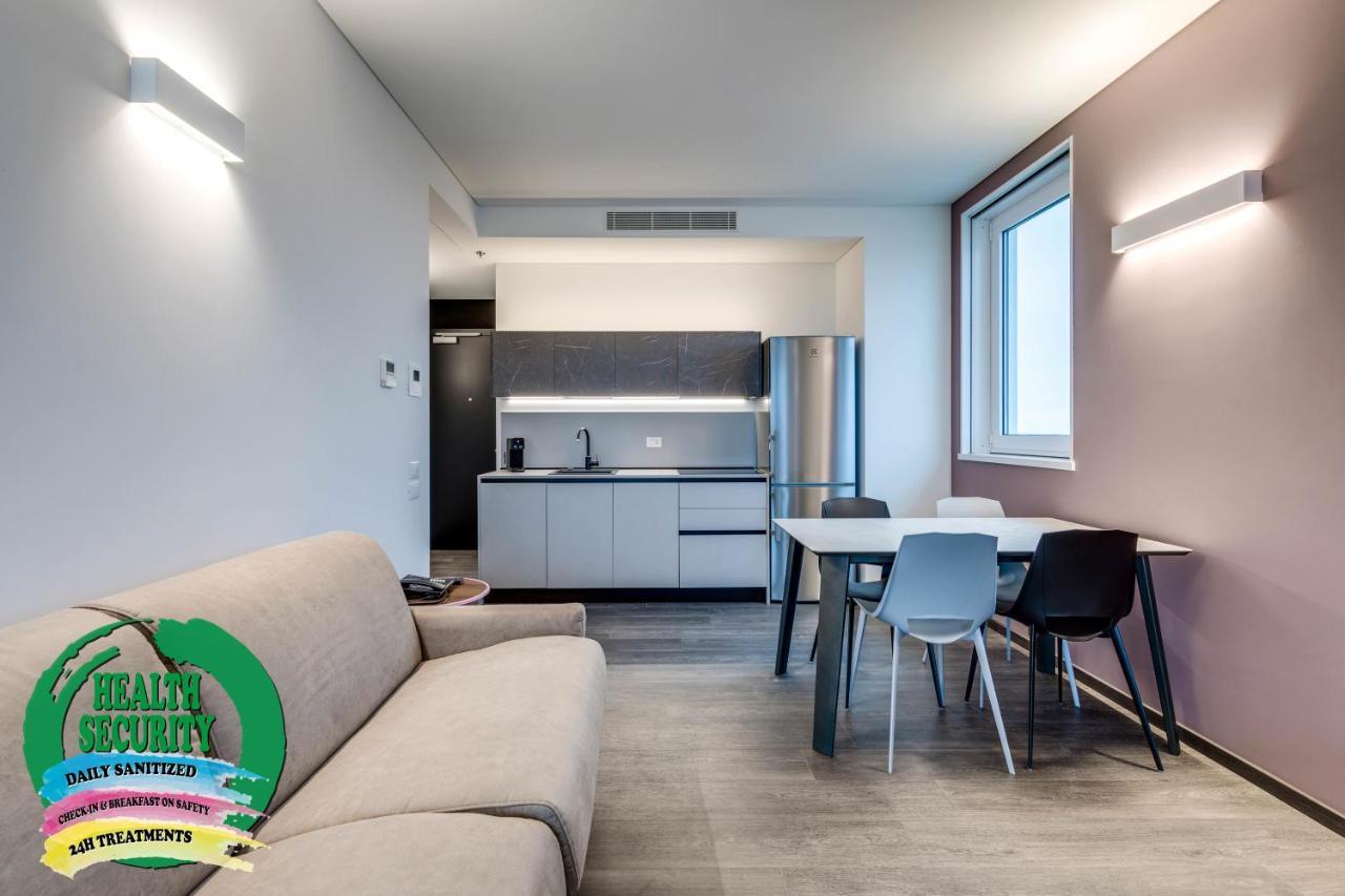 Sky Tower Suite Mestre Exterior photo